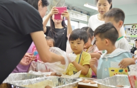 15-16訓育組服務學習系列活動_甜心行動四相片 (81).JPG