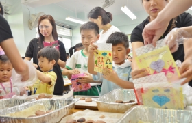15-16訓育組服務學習系列活動_甜心行動四相片 (82).JPG