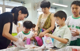 15-16訓育組服務學習系列活動_甜心行動四相片 (84).JPG