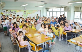 15-16訓育組服務學習系列活動_甜心行動四相片 (86).JPG